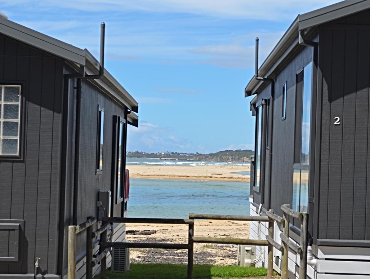 Tuross Beach Cabins & Campsites ターオス・ヘッド エクステリア 写真