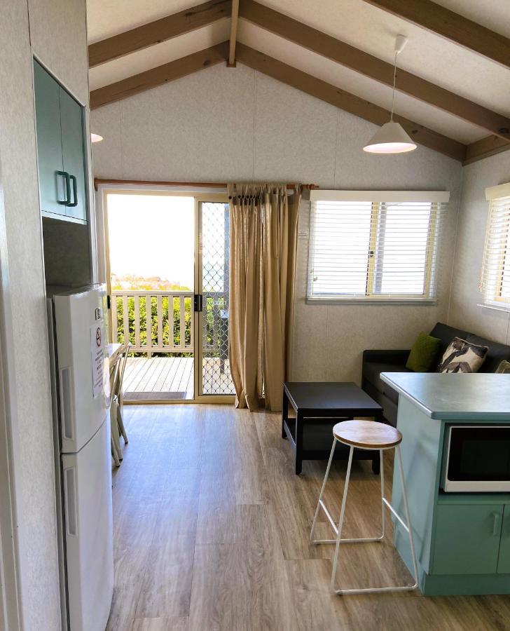 Tuross Beach Cabins & Campsites ターオス・ヘッド エクステリア 写真