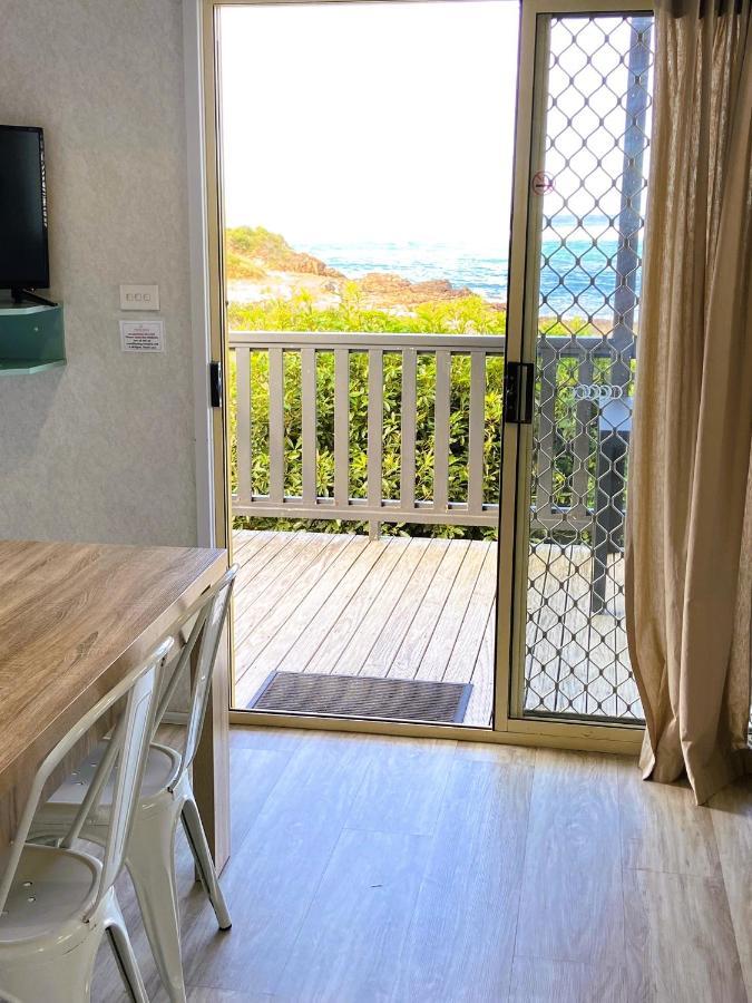 Tuross Beach Cabins & Campsites ターオス・ヘッド エクステリア 写真
