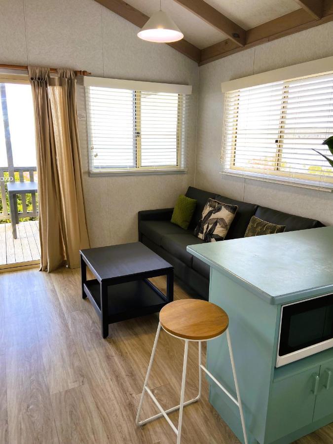 Tuross Beach Cabins & Campsites ターオス・ヘッド エクステリア 写真