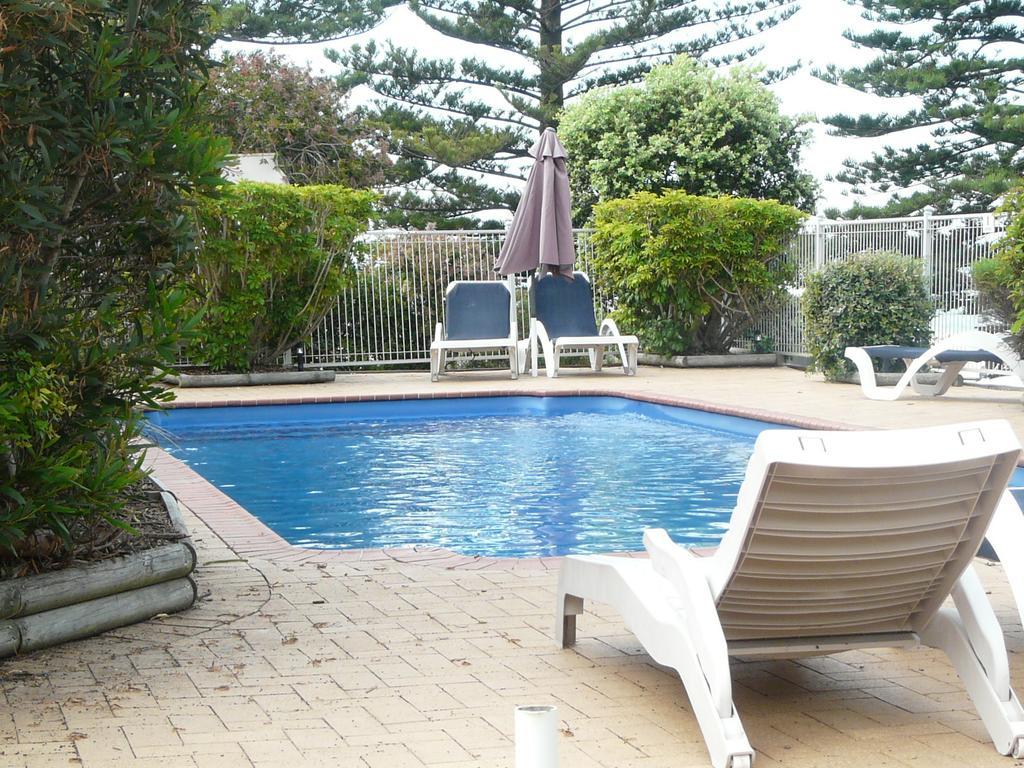 Tuross Beach Cabins & Campsites ターオス・ヘッド エクステリア 写真